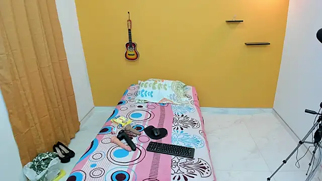 evaleribigtits18 online show from 01.12.25