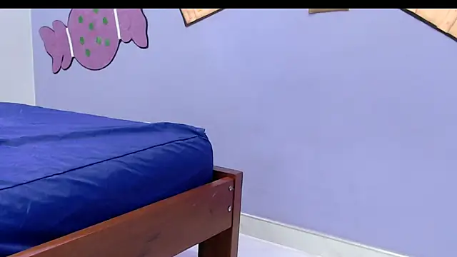 evaleribigtits18 online show from 11.27.25