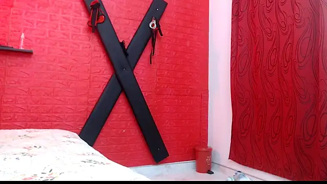 evaleribigtits18 online show from 12.16.25