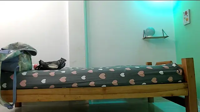 evaleribigtits18 online show from 03.20.26