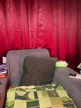 Snapshot of Hot_Urvi chatting on 04.19.26 Hot Urvi online show from 04.19.26