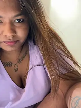 Snapshot of Hot_Urvi chatting on 06.25.26 Hot Urvi online show from 06.25.26