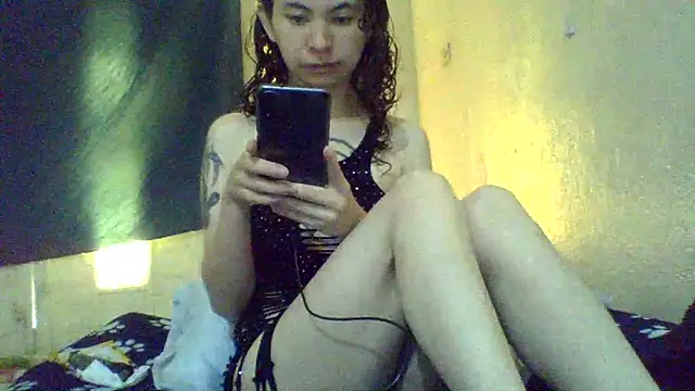 Snapshot of CELEna098rs707 chatting on 12.22.25 CELEna098rs707 online show from 12.22.25