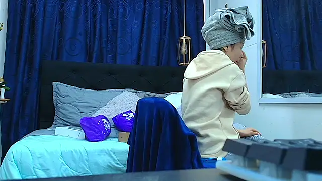 Snapshot of avans_15 chatting on 01.23.25 avans 15 online show from 01.23.25