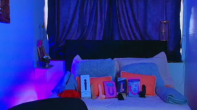 Snapshot of avans_15 chatting on 01.30.25 avans 15 online show from 01.30.25