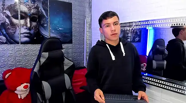 salvadorgomezx online show from 12.28.24