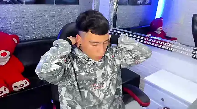 salvadorgomezx online show from 02.19.25