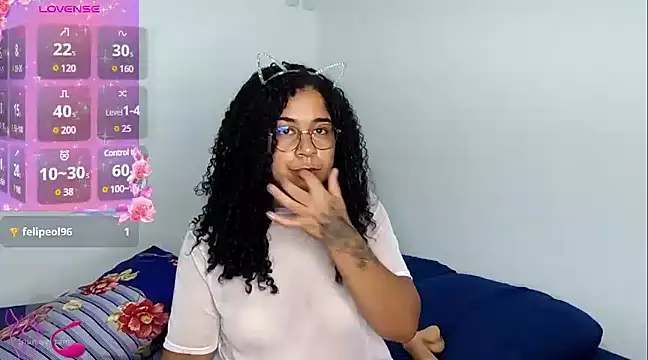 VitoriaFernandes online show from 02.01.25