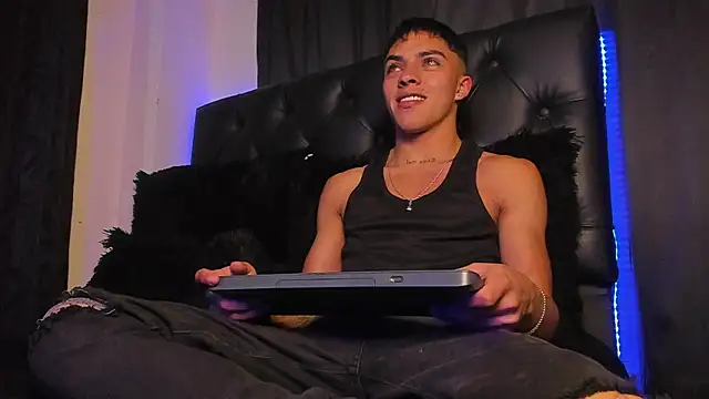 James1lee  online show from 12.24.24