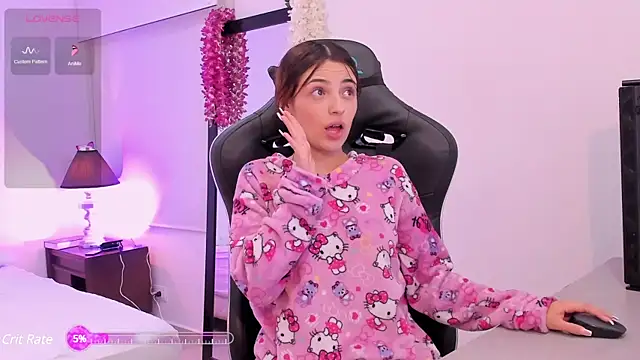 Snapshot of sofiarouge chatting on 02.14.25 sofiarouge online show from 02.14.25