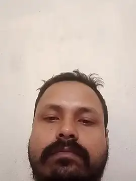 Snapshot of Aabhinashh chatting on 10.28.25 Aabhinashh online show from 10.28.25