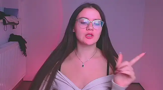 Snapshot of Josephine_jo chatting on 12.19.24 Josephine jo online show from 12.19.24