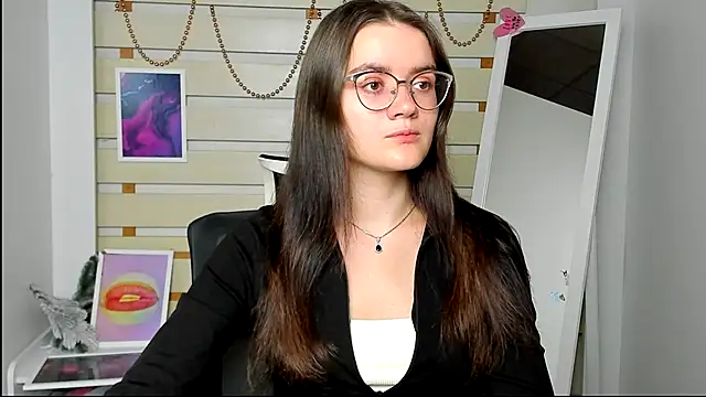 Snapshot of Josephine_jo chatting on 09.09.25 Josephine jo online show from 09.09.25