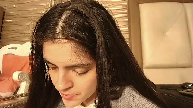 sofiaclauss online show from 10.15.25