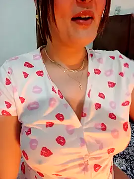 Snapshot of im_here- chatting on 05.08.26 im here- online show from 05.08.26