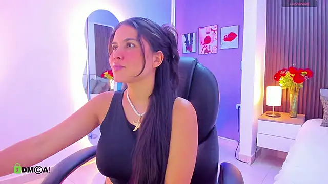 natasha  jackson online show from 04.04.26