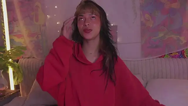 Snapshot of Kitty_arts chatting on 01.05.25 Kitty arts online show from 01.05.25