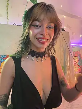 Snapshot of Kitty_arts chatting on 01.31.25 Kitty arts online show from 01.31.25