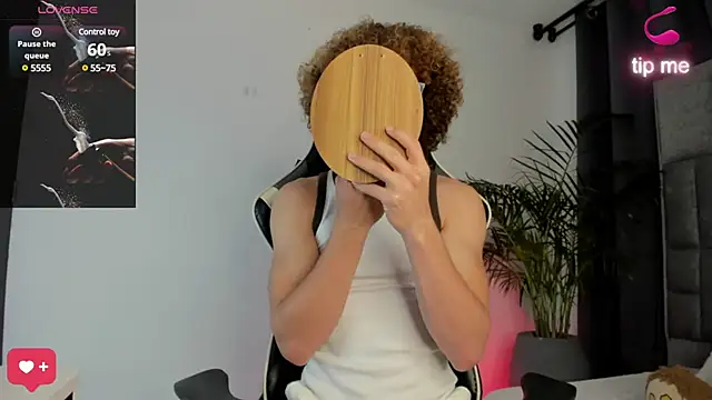 Snapshot of All3ssandr0 chatting on 02.07.25 All3ssandr0 online show from 02.07.25