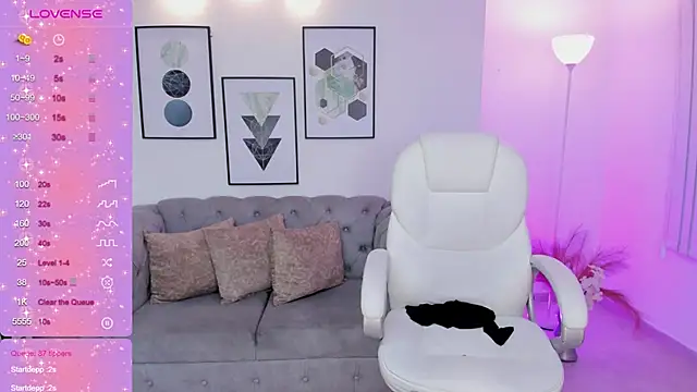 kendaall jenner  online show from 12.24.24