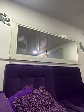 Snapshot of Nikol_Rang__ chatting on 02.14.25 Nikol Rang online show from 02.14.25