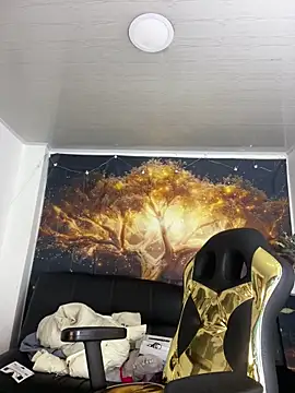 Snapshot of Nikol_Rang__ chatting on 03.10.25 Nikol Rang online show from 03.10.25