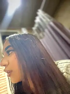 Snapshot of Nikol_Rang__ chatting on 10.17.25 Nikol Rang online show from 10.17.25