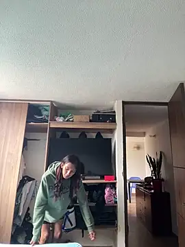 Snapshot of Nikol_Rang__ chatting on 11.19.25 Nikol Rang online show from 11.19.25