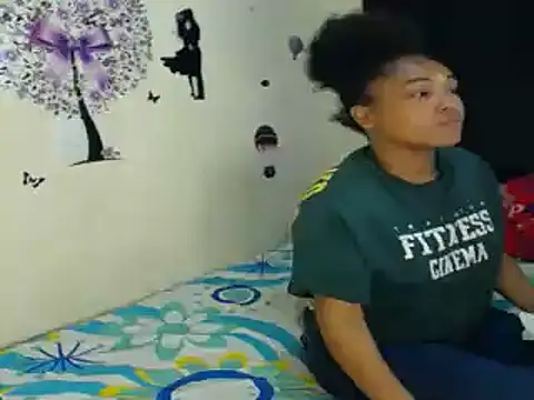 Snapshot of katty_ebonny chatting on 02.28.25 katty ebonny online show from 02.28.25