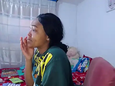 Snapshot of katty_ebonny chatting on 10.07.25 katty ebonny online show from 10.07.25