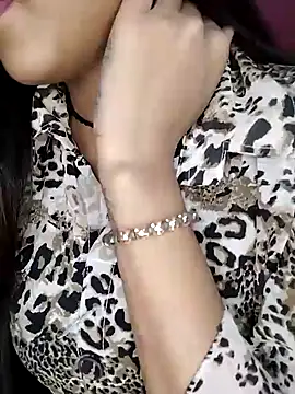 Sreya213 online show from 01.25.25