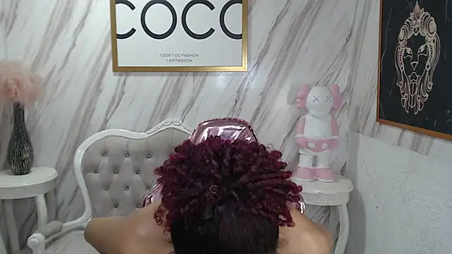 Snapshot of Violeth_b chatting on 02.07.25 Violeth b online show from 02.07.25