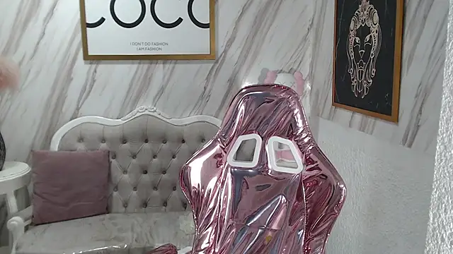 Snapshot of Violeth_b chatting on 02.25.25 Violeth b online show from 02.25.25