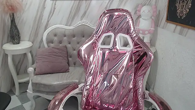 Snapshot of Violeth_b chatting on 03.06.25 Violeth b online show from 03.06.25