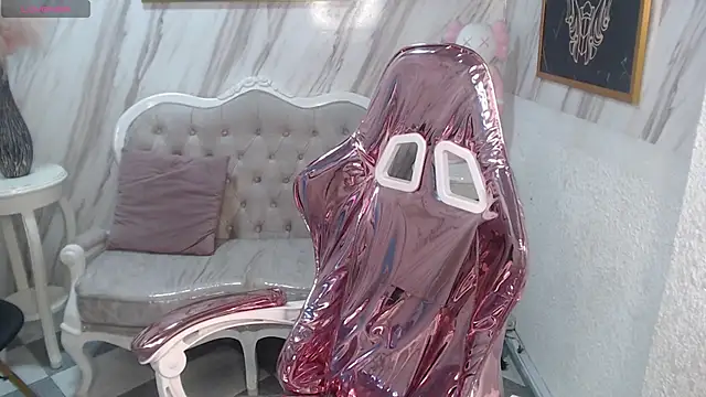 Snapshot of Violeth_b chatting on 03.13.25 Violeth b online show from 03.13.25