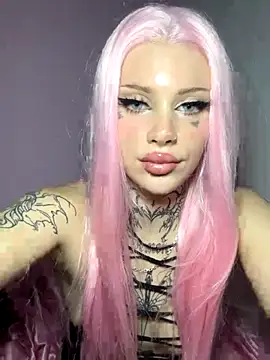 Snapshot of Julamayana chatting on 10.16.25 Julamayana online show from 10.16.25