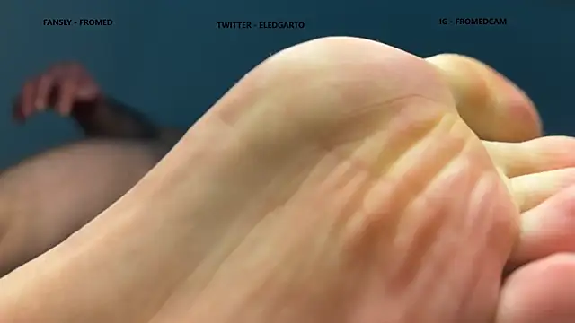 Snapshot of fromed chatting on 02.13.25 fromed online show from 02.13.25