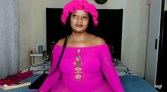 quenliyasa online show from 03.11.25