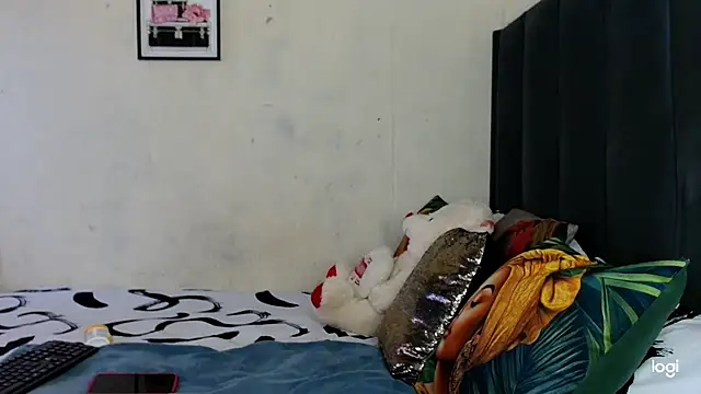 quenliyasa online show from 03.18.26