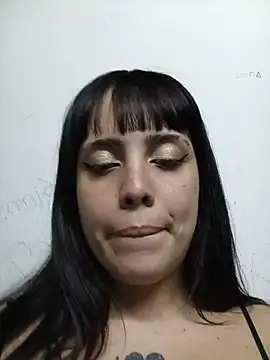 Snapshot of lucylovles chatting on 07.23.26 lucylovles online show from 07.23.26