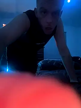 Snapshot of aus_guy93 chatting on 11.14.25 aus guy93 online show from 11.14.25