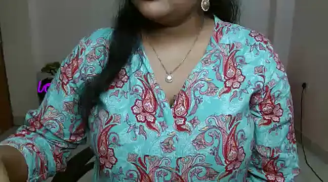 Snapshot of Naughty_Ayesha1 chatting on 01.29.25 Naughty Ayesha1 online show from 01.29.25