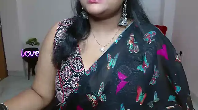 Snapshot of Naughty_Ayesha1 chatting on 02.08.25 Naughty Ayesha1 online show from 02.08.25