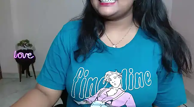 Snapshot of Naughty_Ayesha1 chatting on 02.08.25 Naughty Ayesha1 online show from 02.08.25