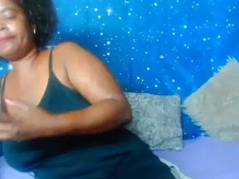 Snapshot of 2Sweetysmile chatting on 01.27.25 2Sweetysmile online show from 01.27.25