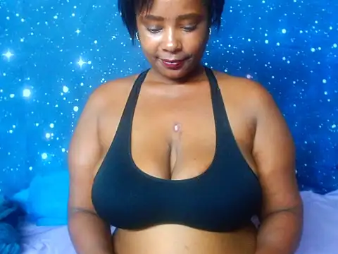 Snapshot of 2Sweetysmile chatting on 02.20.25 2Sweetysmile online show from 02.20.25