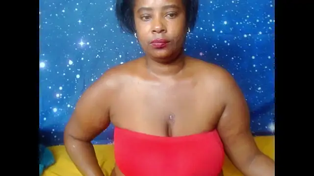 Snapshot of 2Sweetysmile chatting on 02.28.25 2Sweetysmile online show from 02.28.25