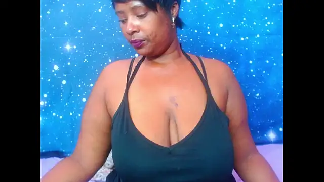 Snapshot of 2Sweetysmile chatting on 03.19.25 2Sweetysmile online show from 03.19.25