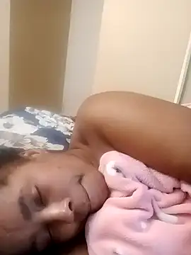 Snapshot of 2Sweetysmile chatting on 09.10.25 2Sweetysmile online show from 09.10.25