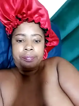 Snapshot of 2Sweetysmile chatting on 02.17.26 2Sweetysmile online show from 02.17.26